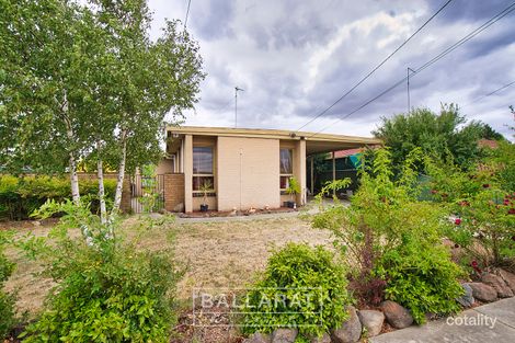 Property photo of 5 Clover Street Wendouree VIC 3355