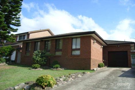 3 Bettong Cres, Bossley Park, NSW 2176