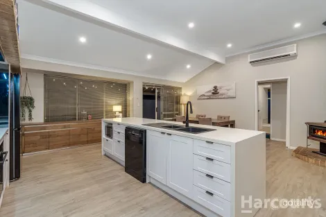 Property photo of 19 Highlander Place Currambine WA 6028
