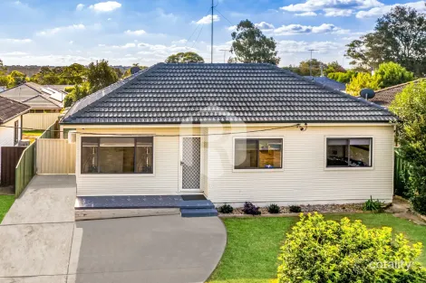 7 Scott St, Campbelltown, NSW 2560