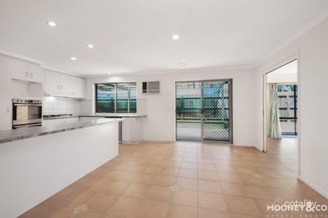 Property photo of 24 Pine Hill Court Cranbourne North VIC 3977