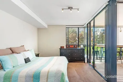 3 Sterling Cct, Camperdown, NSW 2050