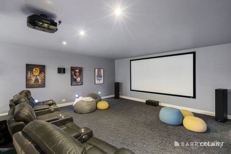 Property photo of 11 Thomas Street Mordialloc VIC 3195