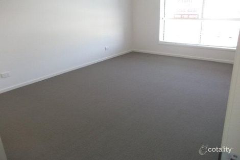 Property photo of 5 McLachlan Circuit Willow Vale QLD 4209