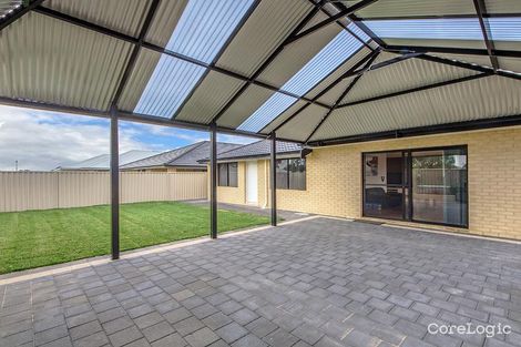 Property photo of 52 Sorrento Turn Secret Harbour WA 6173