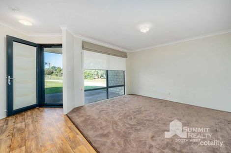 Property photo of 13 Pearson Place Uduc WA 6220