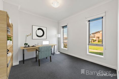 Property photo of 17 Aquatic Drive Werribee South VIC 3030