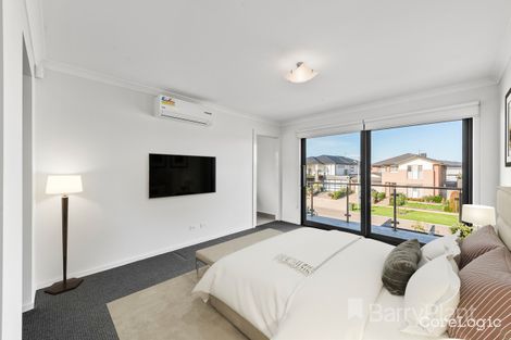 Property photo of 17 Aquatic Drive Werribee South VIC 3030