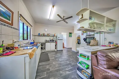 Property photo of 48 Bay Road Coconuts QLD 4860