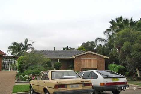 Property photo of 5 Batlow Place Bossley Park NSW 2176
