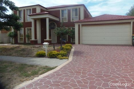 Property photo of 17 Cobblestone Green Caroline Springs VIC 3023