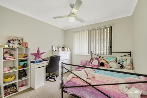 Property photo of 16 Flower Place Richlands QLD 4077