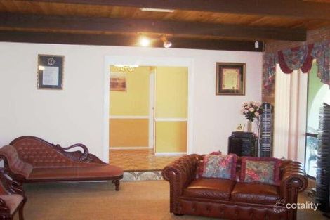 Property photo of 5 Balmoral Crescent Lake Albert NSW 2650