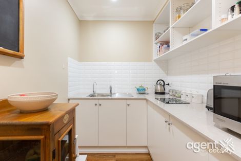 Property photo of 5 Wembley Drive Berwick VIC 3806