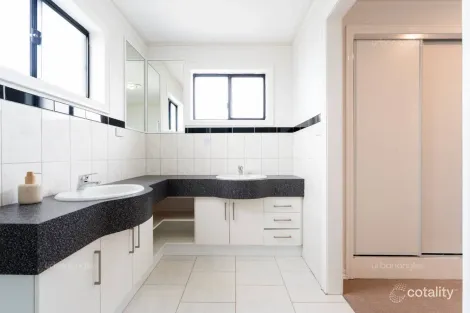 Property photo of 1H Oakwood Road Albanvale VIC 3021
