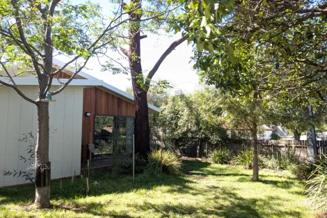 4 Mackennal St, Lyneham, ACT 2602