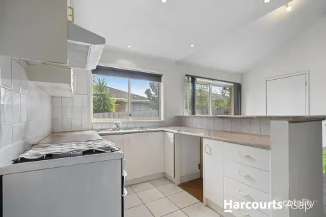 Property photo of 2/66 Doveton Avenue Eumemmerring VIC 3177