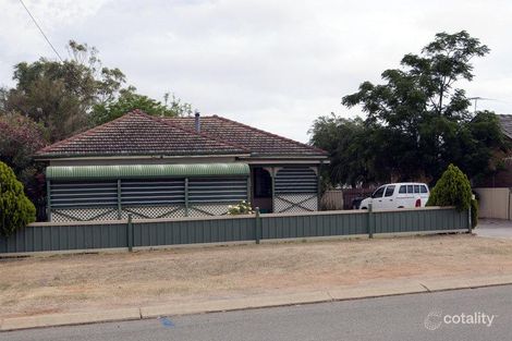 204 Second St, Wonthella, WA 6530