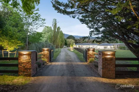 Property photo of 26 Honour Avenue Mount Macedon VIC 3441