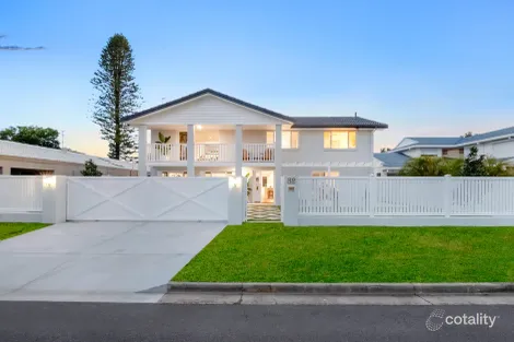Property photo of 32 Daimler Drive Bundall QLD 4217