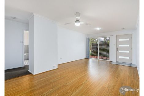Property photo of 2/16 River Oak Drive Helensvale QLD 4212