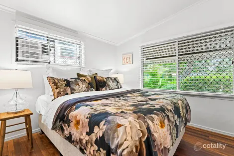 Property photo of 132 Thorneside Road Thorneside QLD 4158