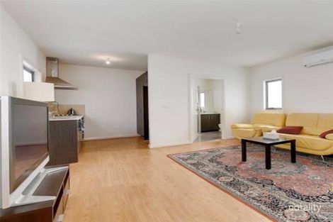 Property photo of 8 Brookvale Court Roxburgh Park VIC 3064