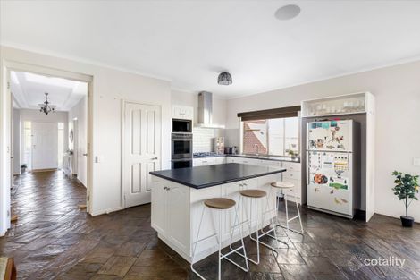 Property photo of 19 Heatherwood Grove Langwarrin VIC 3910