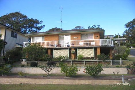 12 Mermaid Dr, Bateau Bay, NSW 2261