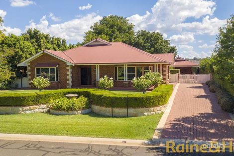 Property photo of 17 Hillcrest Place Dubbo NSW 2830