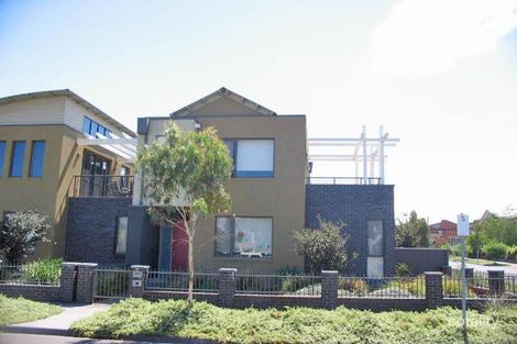 11 Eveline Ave, Maribyrnong, VIC 3032