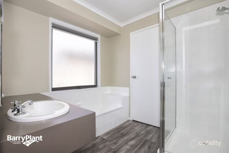 Property photo of 12 Axminster Drive Craigieburn VIC 3064