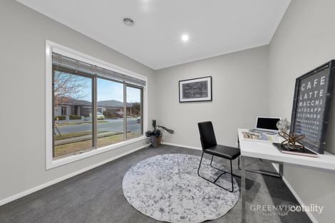 Property photo of 25 Abrus Circuit Cranbourne North VIC 3977