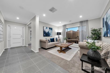 Property photo of 25 Abrus Circuit Cranbourne North VIC 3977