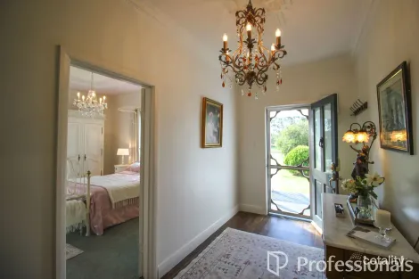 Property photo of 9 King Street Rosedale VIC 3847