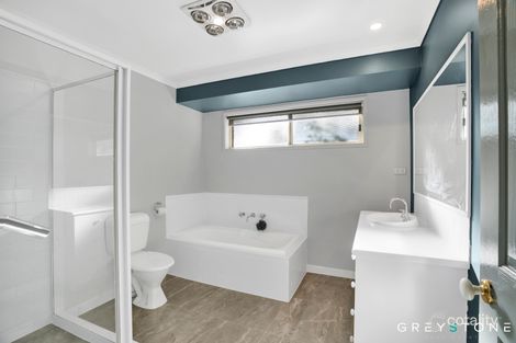 Property photo of 14 Colston Drive Hillside VIC 3037