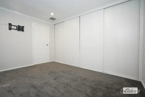 Property photo of 2 Barwidgee Boulevard Darlington Point NSW 2706