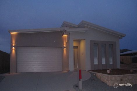 79 Ormiston Cct, Harrison, ACT 2914