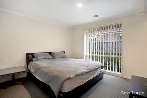 Property photo of 49 Edgbaston Circuit Berwick VIC 3806