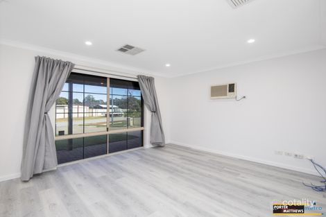 Property photo of 5 Agate Way Maida Vale WA 6057