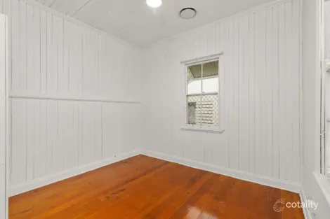 Property photo of 4 Macgregor Terrace Bardon QLD 4065