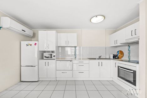 Property photo of 601/2 Queensland Avenue Broadbeach QLD 4218