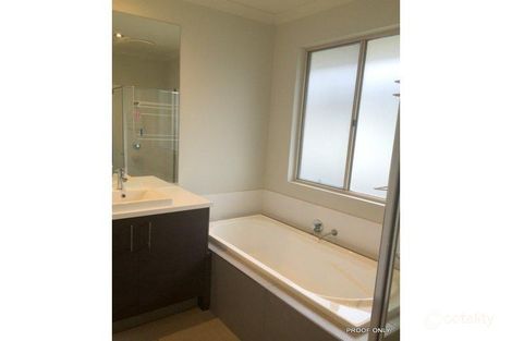 Property photo of 4 Aspect Lane Cranbourne North VIC 3977