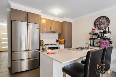 Property photo of 11 Gants Path Wyndham Vale VIC 3024