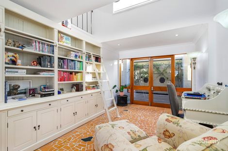 Property photo of 379 Benowa Road Benowa QLD 4217