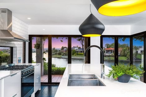 Property photo of 379 Benowa Road Benowa QLD 4217