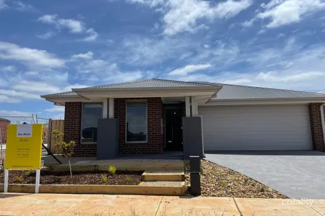 58 Carfin Cct, Thornhill Park, VIC 3335