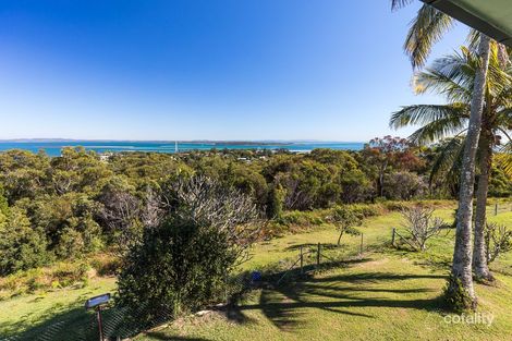 Property photo of 69 Rainbow Crescent Dunwich QLD 4183