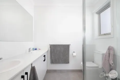 Property photo of 1 Bilston Place Sebastopol VIC 3356