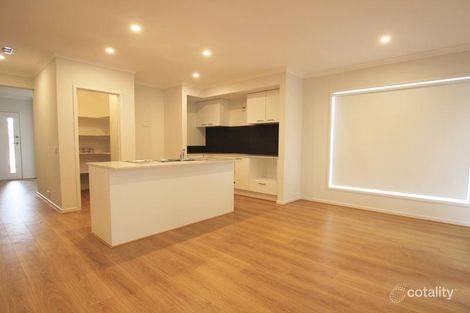 Property photo of 12 Optima Street Officer VIC 3809